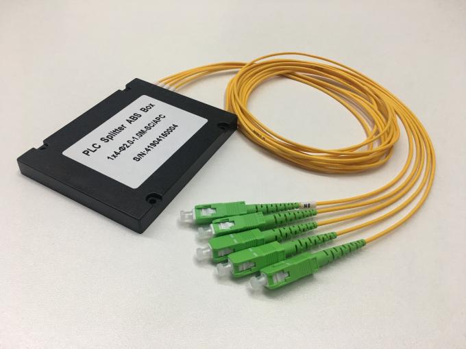 ABS box type PLC fiber optic splitter 1x4 with SC/APC connectors — top-down view of enclosure
